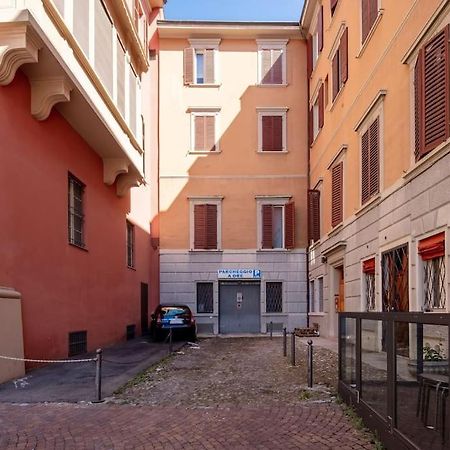 Ground Floor Luxe Historic Studio City Centre Apartman Bologna Kültér fotó