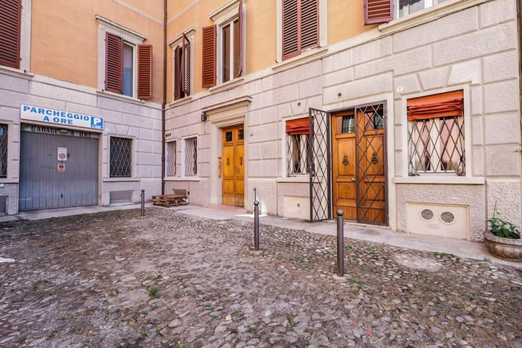 Ground Floor Luxe Historic Studio City Centre Apartman Bologna Kültér fotó