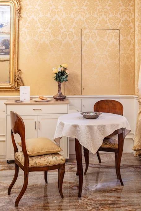 Ground Floor Luxe Historic Studio City Centre Apartman Bologna Kültér fotó